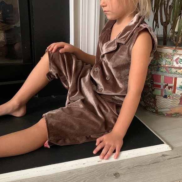 2 PCs Girls The Bae Hive Baesics Velvet tunic dress sz 5 NWT‎ blush pink - Picture 1 of 16